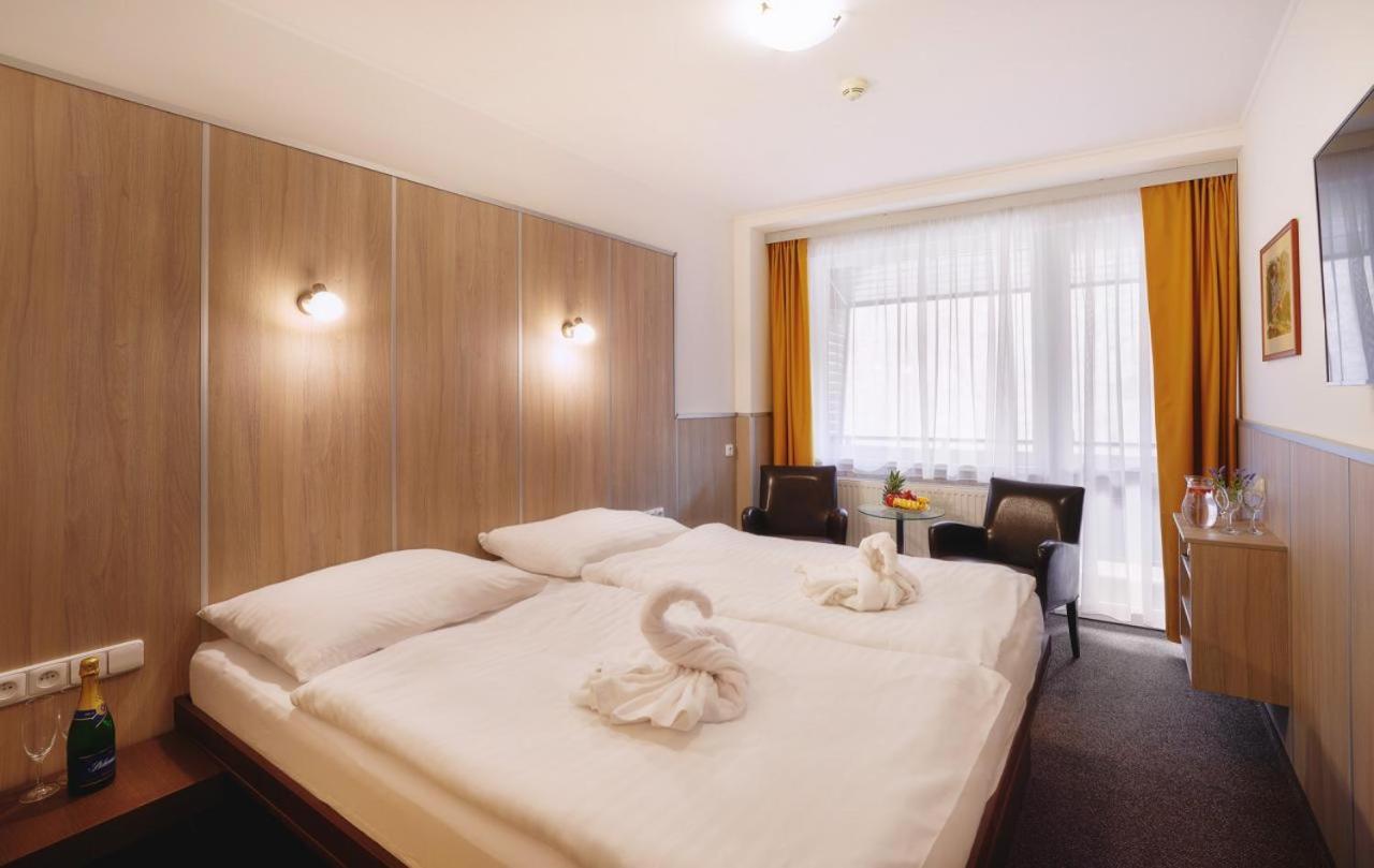 Wellness Hotel Green Paradise Brezova  ภายนอก รูปภาพ